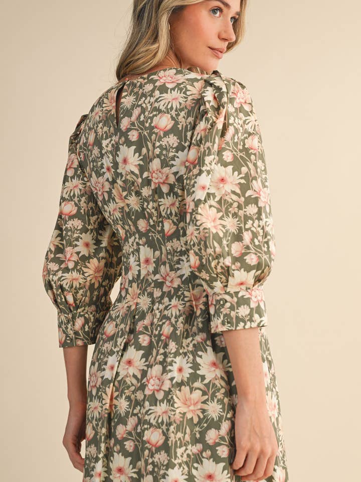 &MERCI - Wholesale Dress - Women's - FLORAL PRINT PLEATED WAIST MIDI DRESS MDR447715