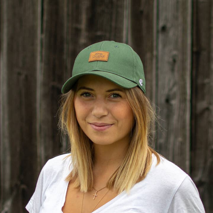 Cappuccio curvo - verde per la vendita all'ingrosso da parte di ChiemX - Caps und Mützen