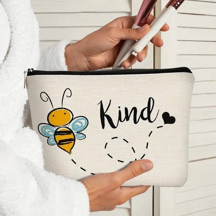 ACCITY - Wholesale Makeup/Cosmetic Bag - BEE FESTIVAL LINEN REVERSIBLE PRINT COSMETIC BAG_CWAB2249