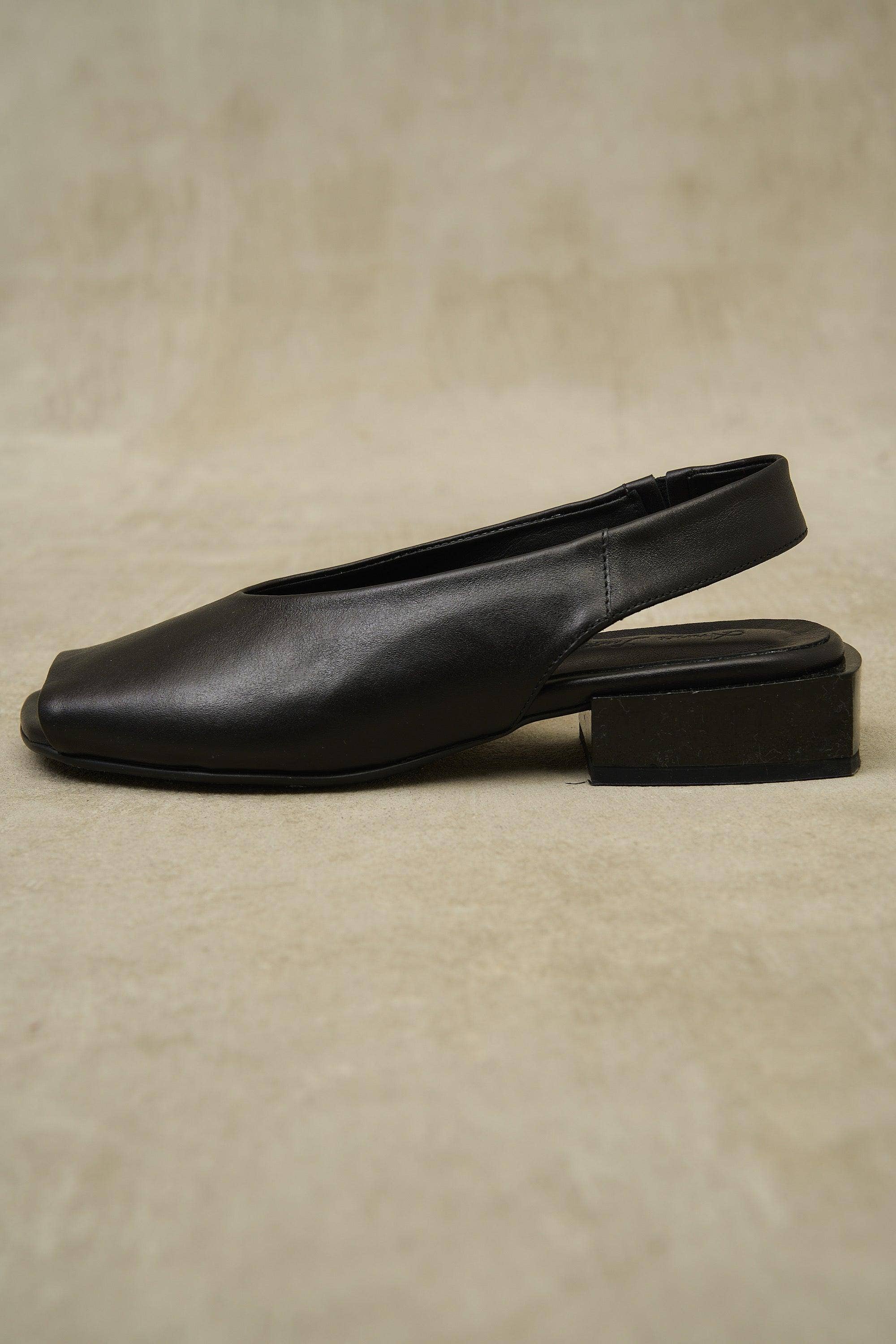 Black Gloss Block for wholesale on Faire10