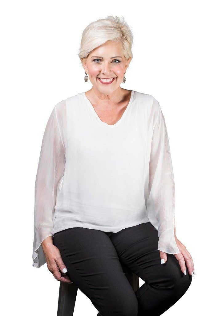 TINA Stephens Italy/Tees By Tina - Wholesale Blouse - Women's - Tiffany Silk Butterfly Bottom Open Wrist (BLS218)4