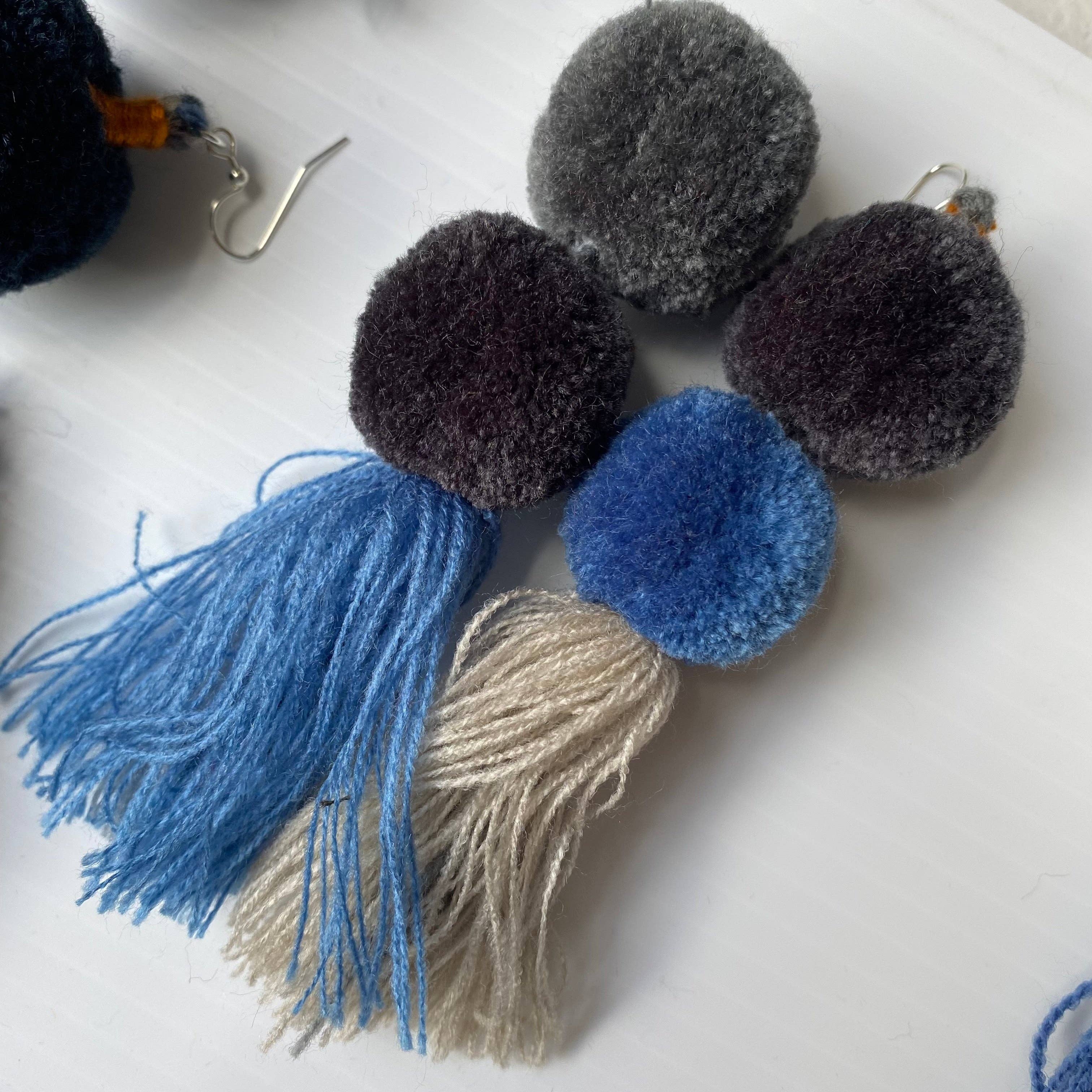 SWIETstuff - Wholesale Dangle Earrings - surprise POMPOM earrings - GRAYS0