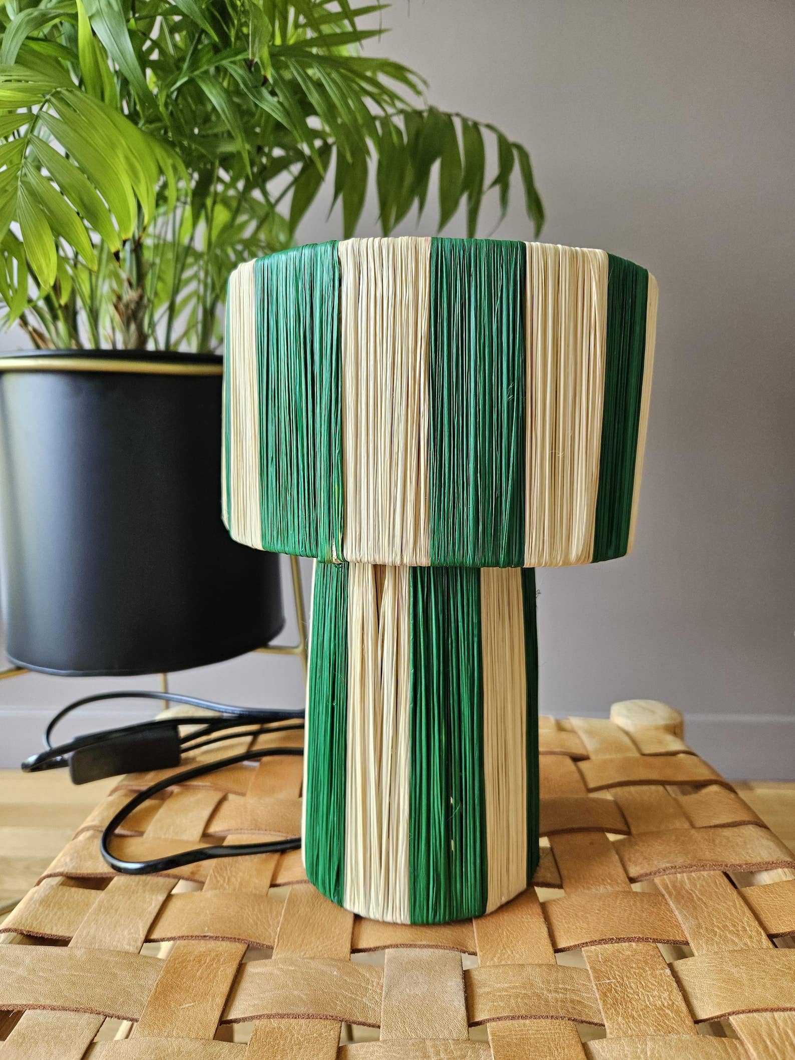 HandHappiness – wholesale Lampshade – Moroccan Raffia Table Lamp-Woven Raffia Table Lamp4
