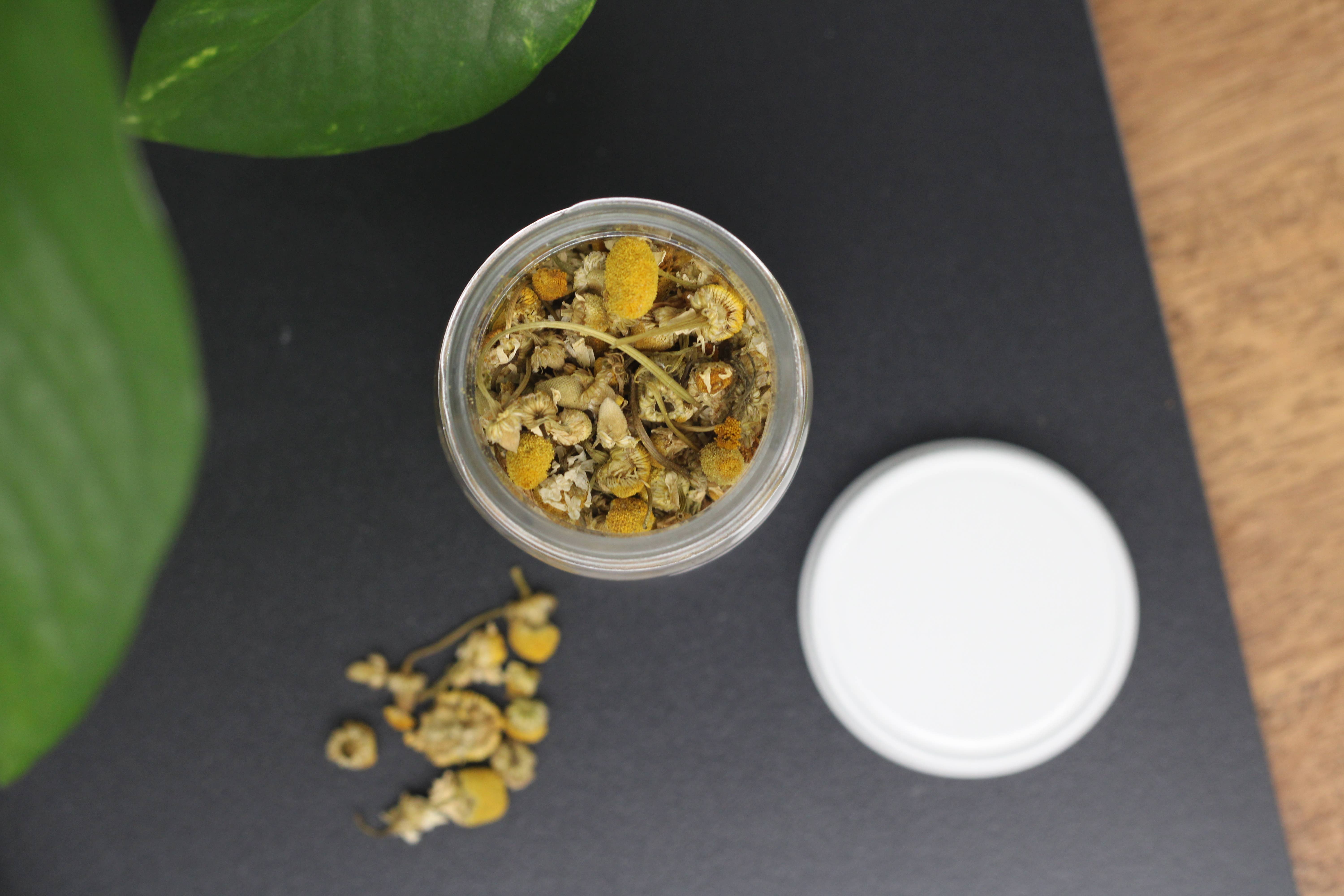 Three Witches Tea Shop – Großhandel Kräuter – Organische Kamille1