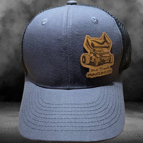 Dirt Track Maniacs Kappe mit lasergraviertem Lederaufnäher für den Großhandel von DK LaserWorx