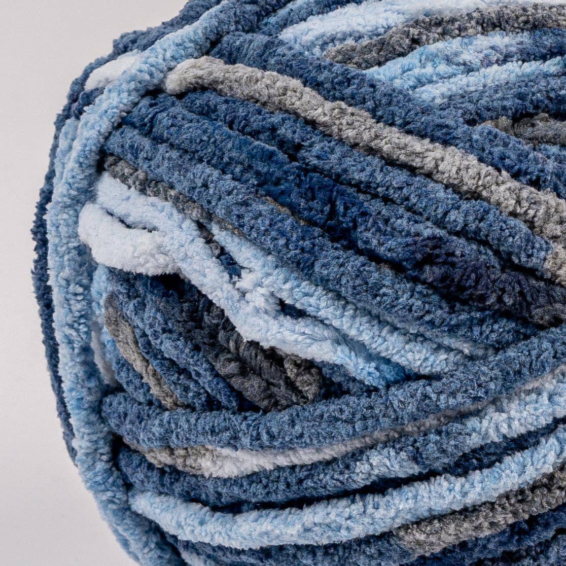 Crafted by Catherine - Wholesale Yarn - Blanket Yarn | 10.5oz/300g | Super Bulky #6 | Pack of 443