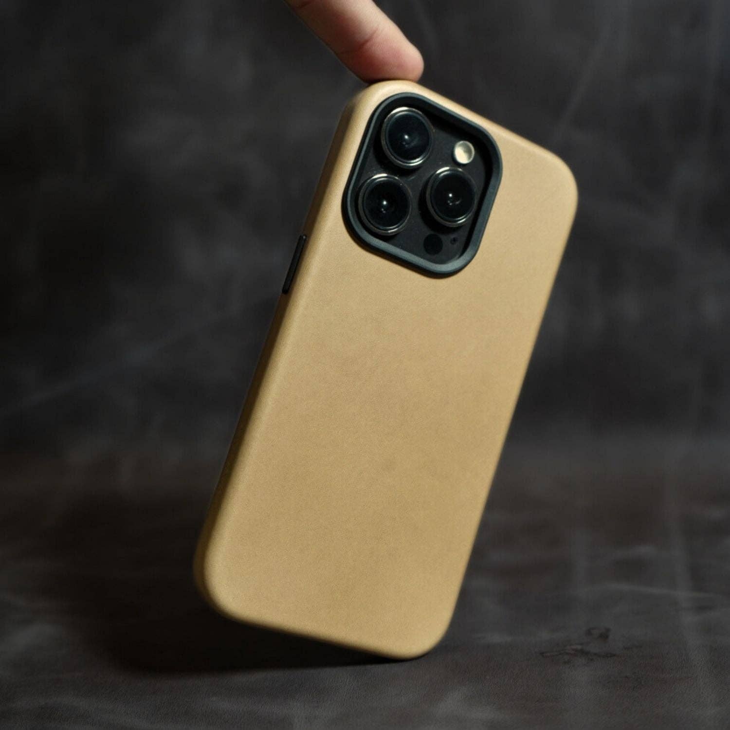 Andar - Wholesale Phone Case - Unisex - The Aspen Full Grain Leather iPhone Phone Case with MagSafe91