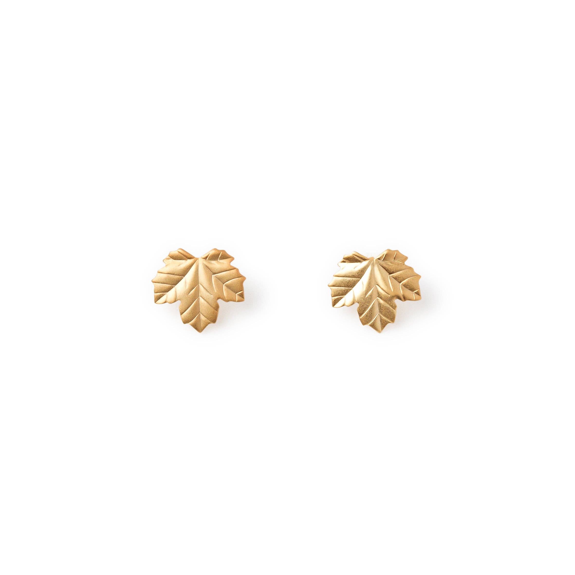 Ginger & VelVet – wholesale Stud/post earrings – Small 24ct gold-plated Ivy earrings2