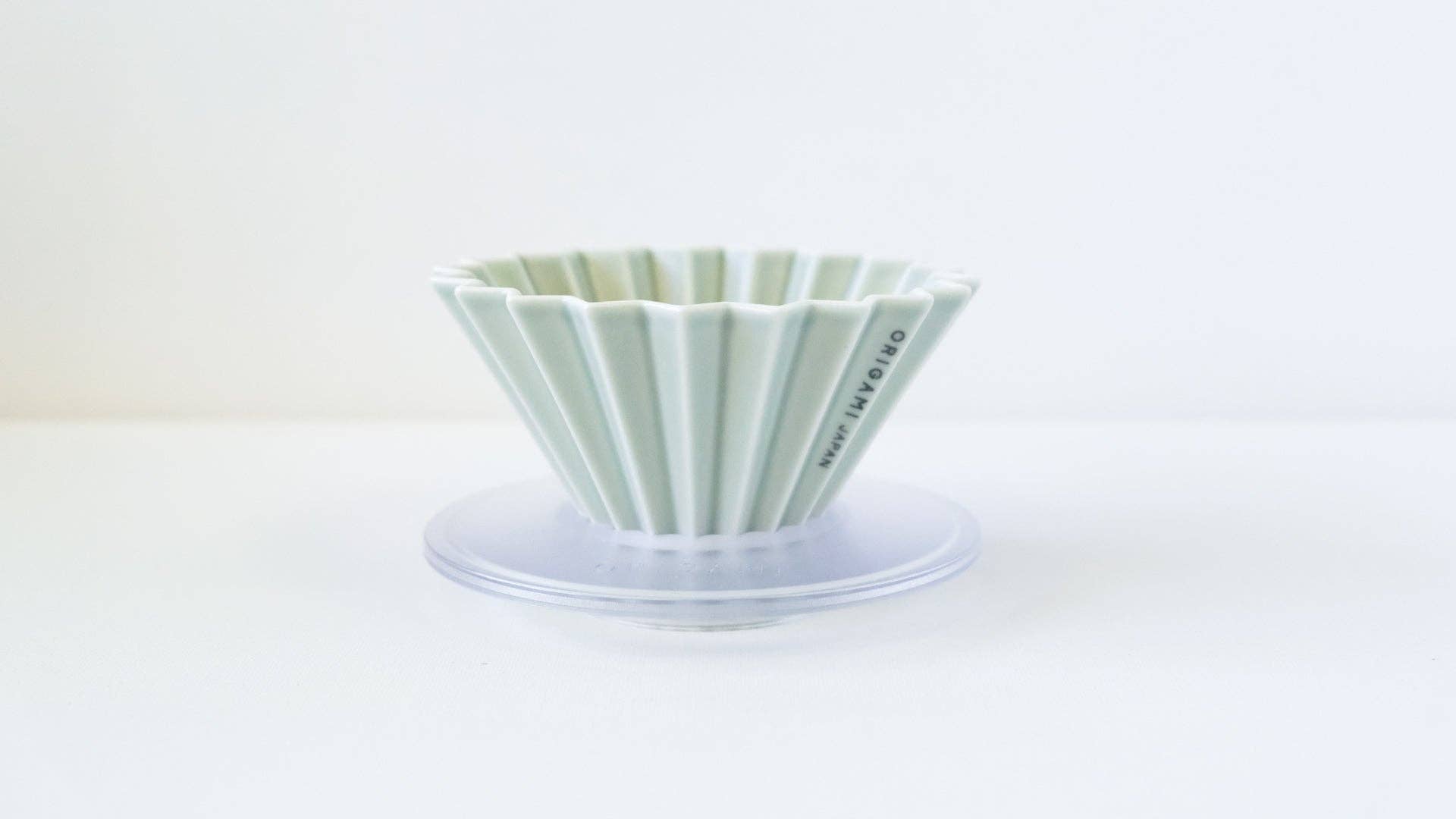 Slow Pour Supply - Wholesale Pour Over & Dripper - ORIGAMI Dripper - Small for 1-2 Cups Brew25