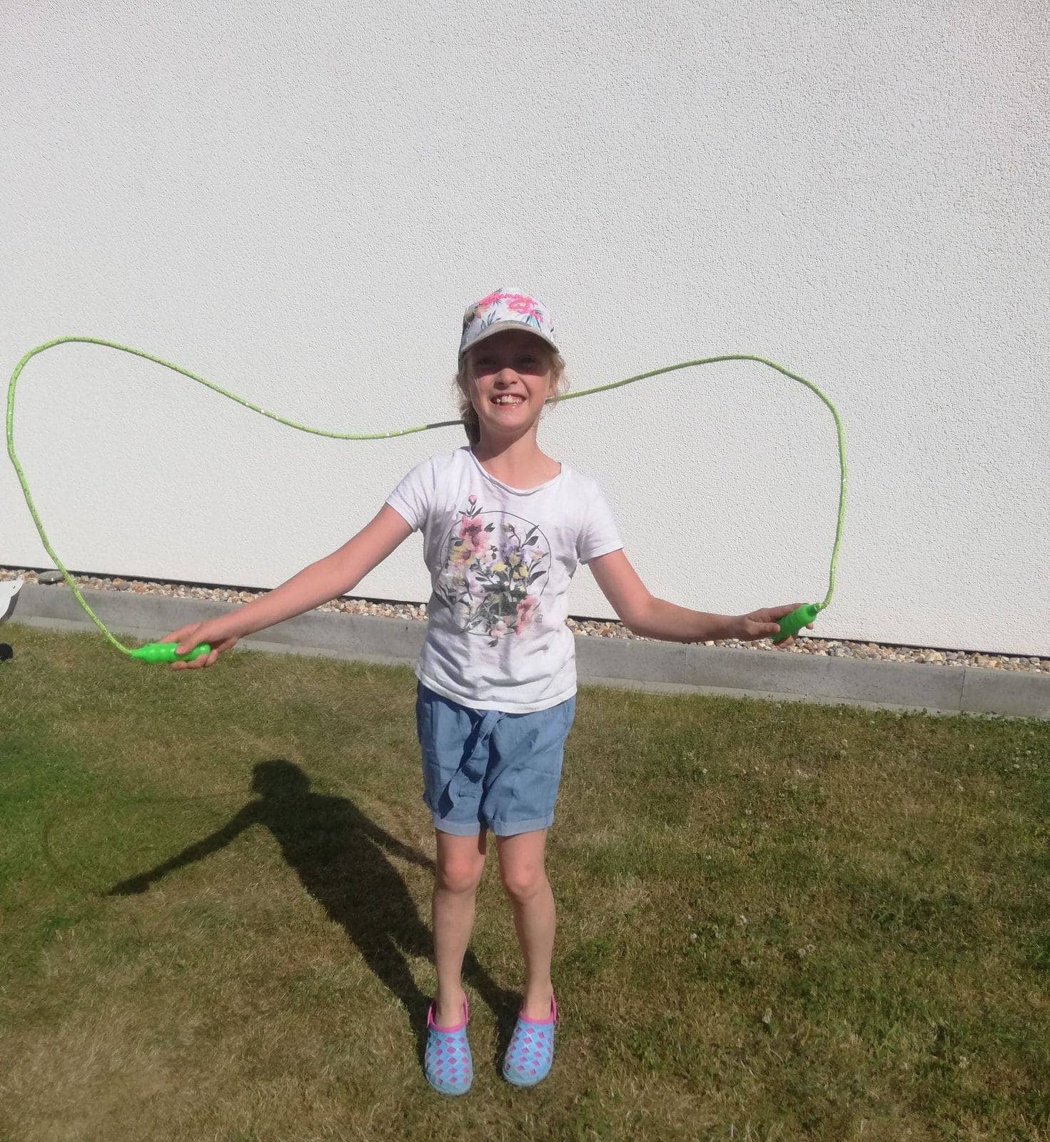 alldoro GmbH - Wholesale Sporting Game - Kids & Baby - Jump rope & rubber twist, 2 in 1 play set, assorted colors5