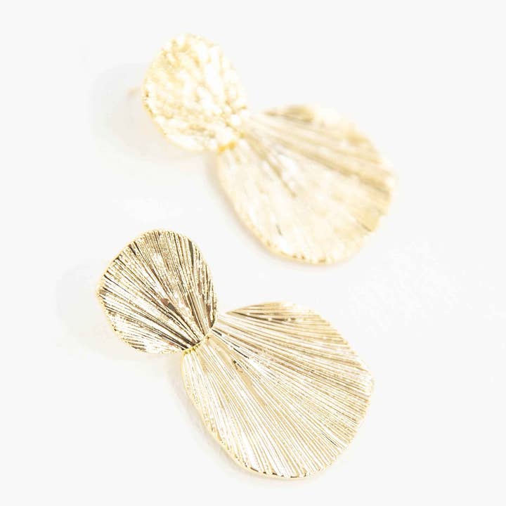 Lovoda - Wholesale Dangle Earrings - Gold Shell Drop Earrings