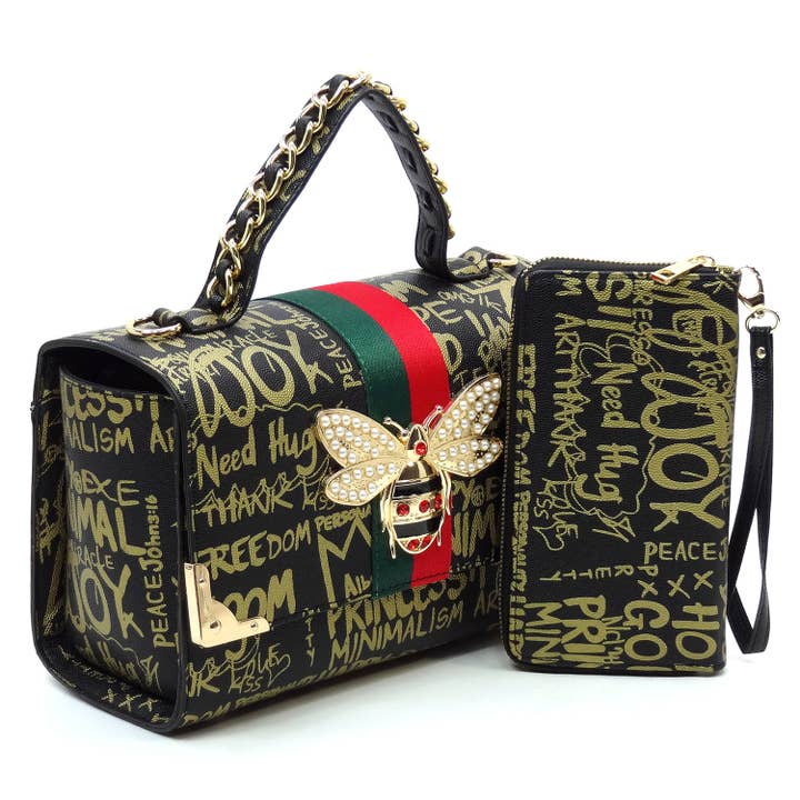 M&M HANDBAGS, LLC. - Vendita all'ingrosso Cartella - Donna - GP2728W Orologio squadrato 2 in 1 con motivo Queen Bee Multi Graffiti7