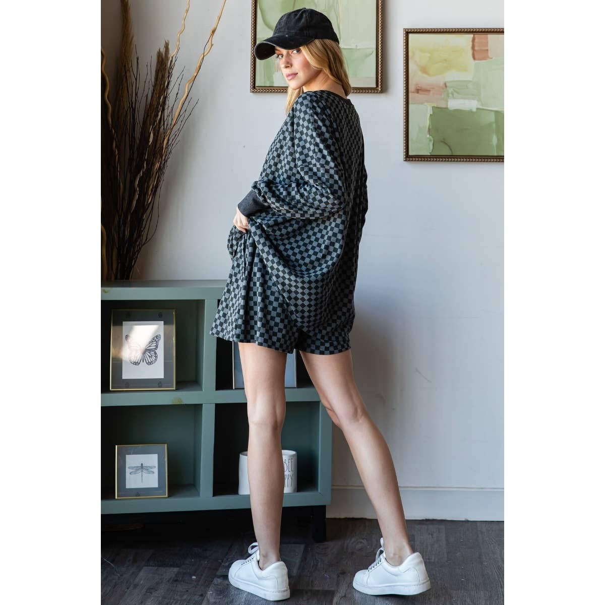 Veveret – Großhandel Loungewear-Set – Damen – Set aus kariertem Jerseytop und Shorts10