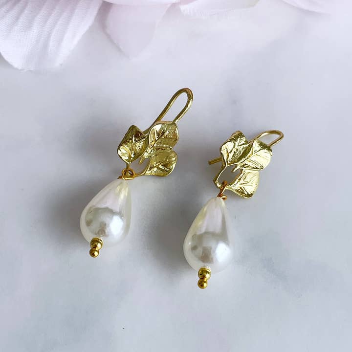 Pearl and Ivy Studio - Wholesale Dangle Earrings - Brass flower earrings faux pearl - small Orchid Drops2