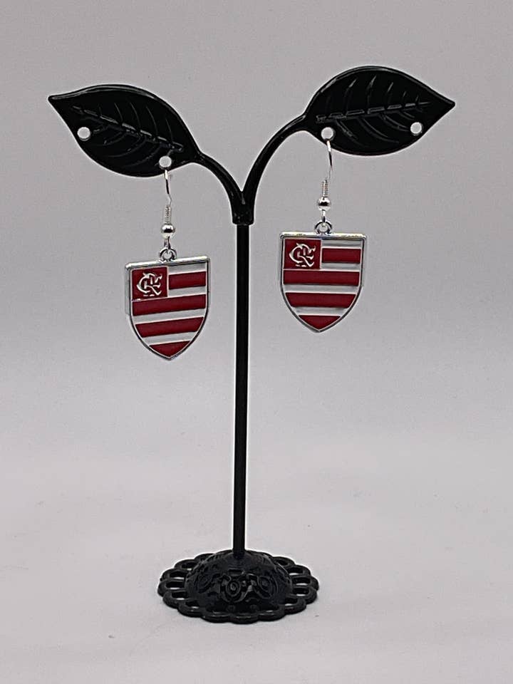 Orecchini con logo a scudo del club di calcio per la vendita all'ingrosso da parte di S and E Hobbies and Collectables