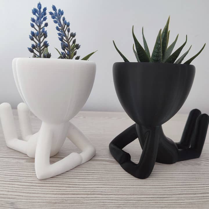 3DROOTS - Venta al por mayor Macetas - Maceta con forma de persona tumbada - Decoración del hogar.