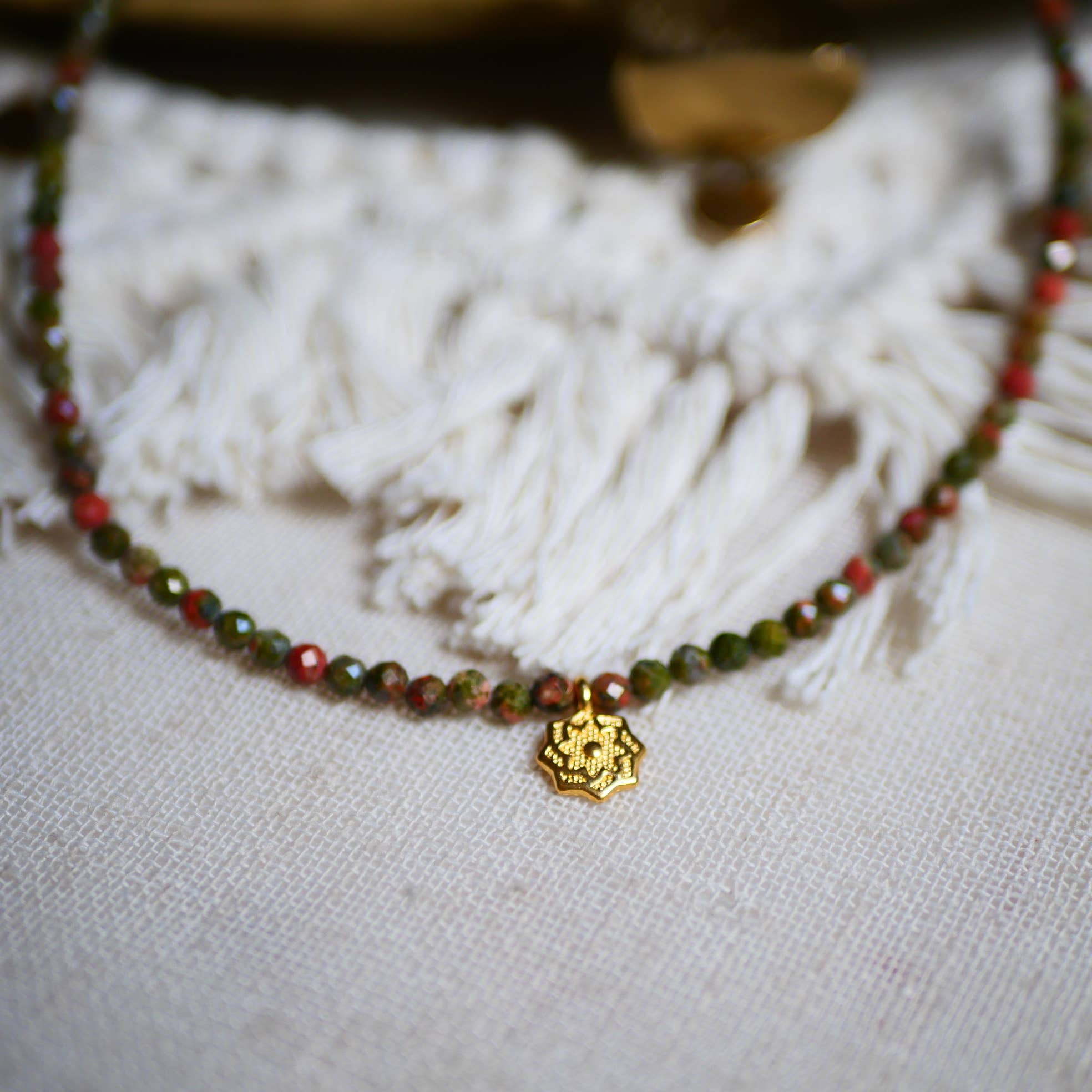 GINANDGER - Wholesale Pendant/Charm Necklace - ABOLI UNAKITE OR MOONSTONE NECKLACE0