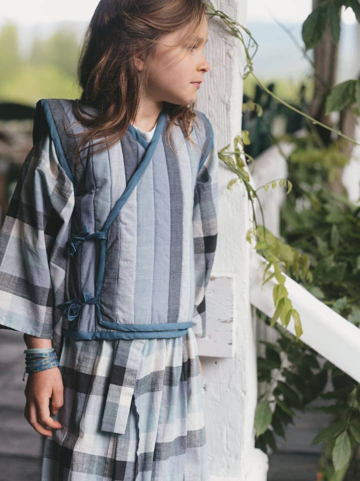 Folkwear – wholesale Costume – Child – 136 Children's Kimono & Vests4