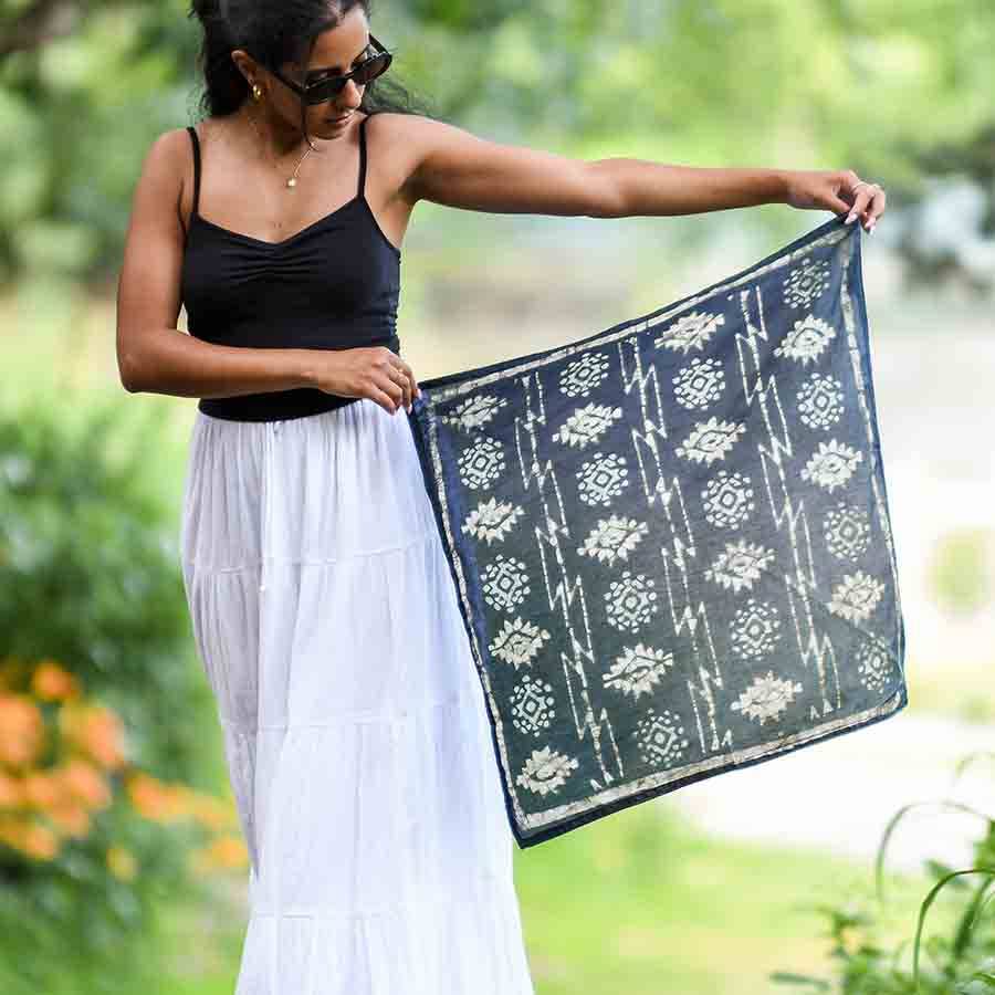 Ichcha - Venta al por mayor Bandana - Unisex - Pañuelo de Carbón, Pañuelo de Cabeza de Algodón y Seda con Estampado en Bloque | Jyoti8