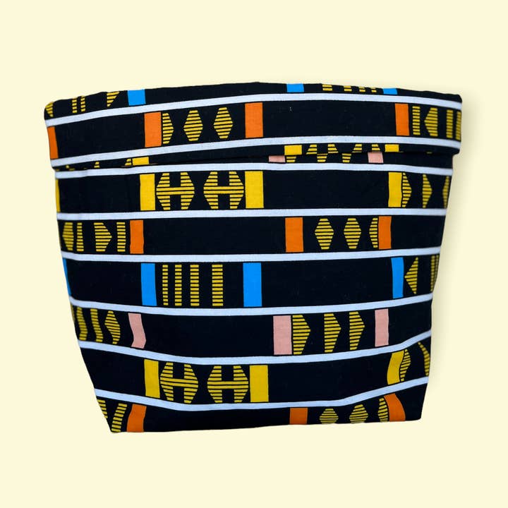 CACHE POT OU CORBEILLE 30X30 refhel0017 pour la vente par moüso