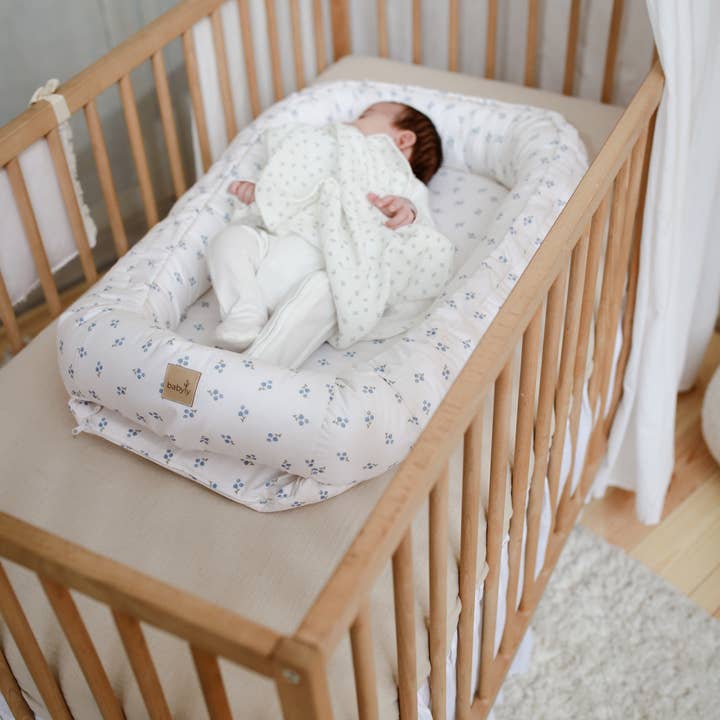 BABYLY - Wholesale Bassinet - Baby - babyly- babynest with foam matress -Forget-Me-Not