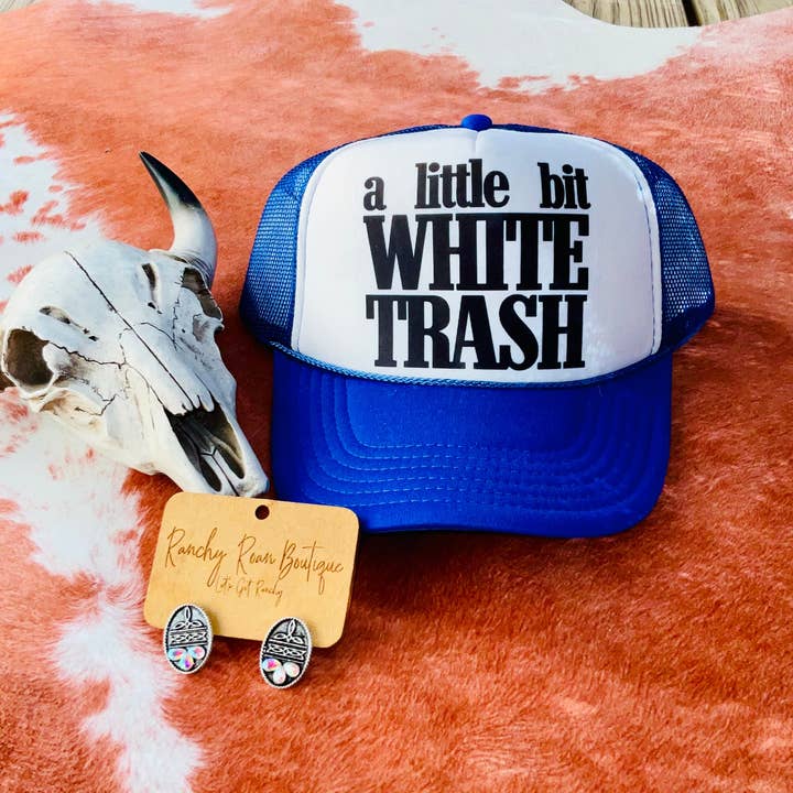 Un peu de style white trash casquette de camionneur western pour la vente par Ranchy Roan Boutique