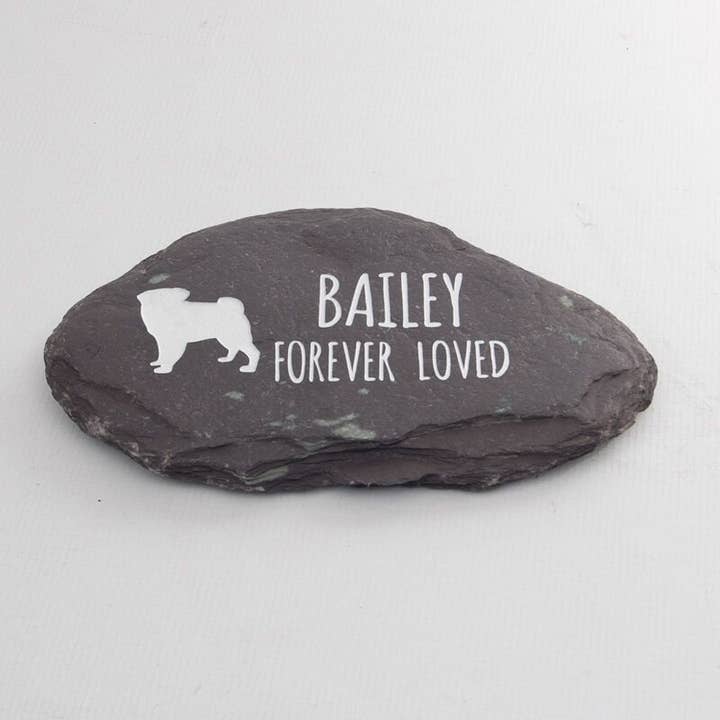 Mémorial personnalisé pour animaux de compagnie, pagaie en ardoise, petit pour la vente par The House nameplate company