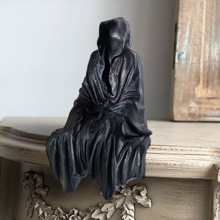 Holiday Farm - Wholesale Decorating Tool - Resin Grim Reaper Statue – Mysterious Art Desk Decor