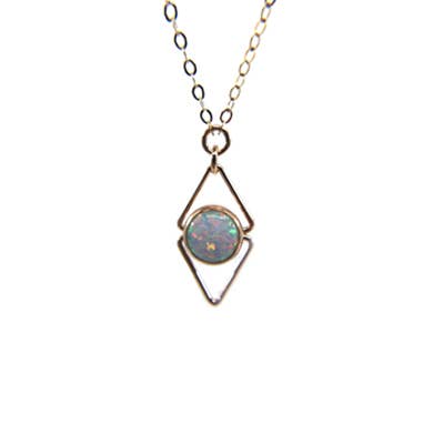 Collier Deco Triangle pour la vente par Mineral and Matter
