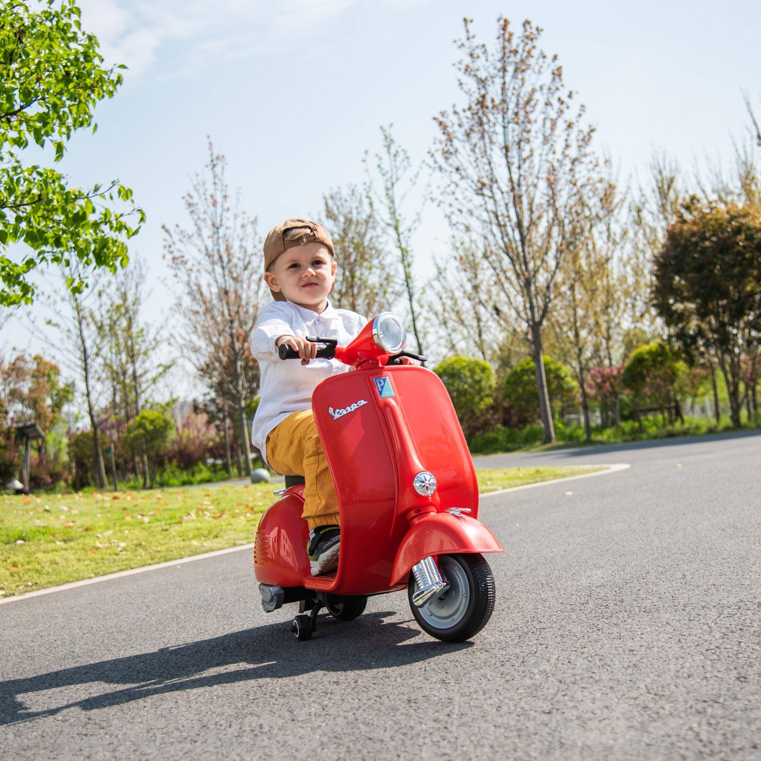 Freddo Toys - Vente Vélo et trottinette – enfant - Scooter électrique Vespa 12V pour enfants3