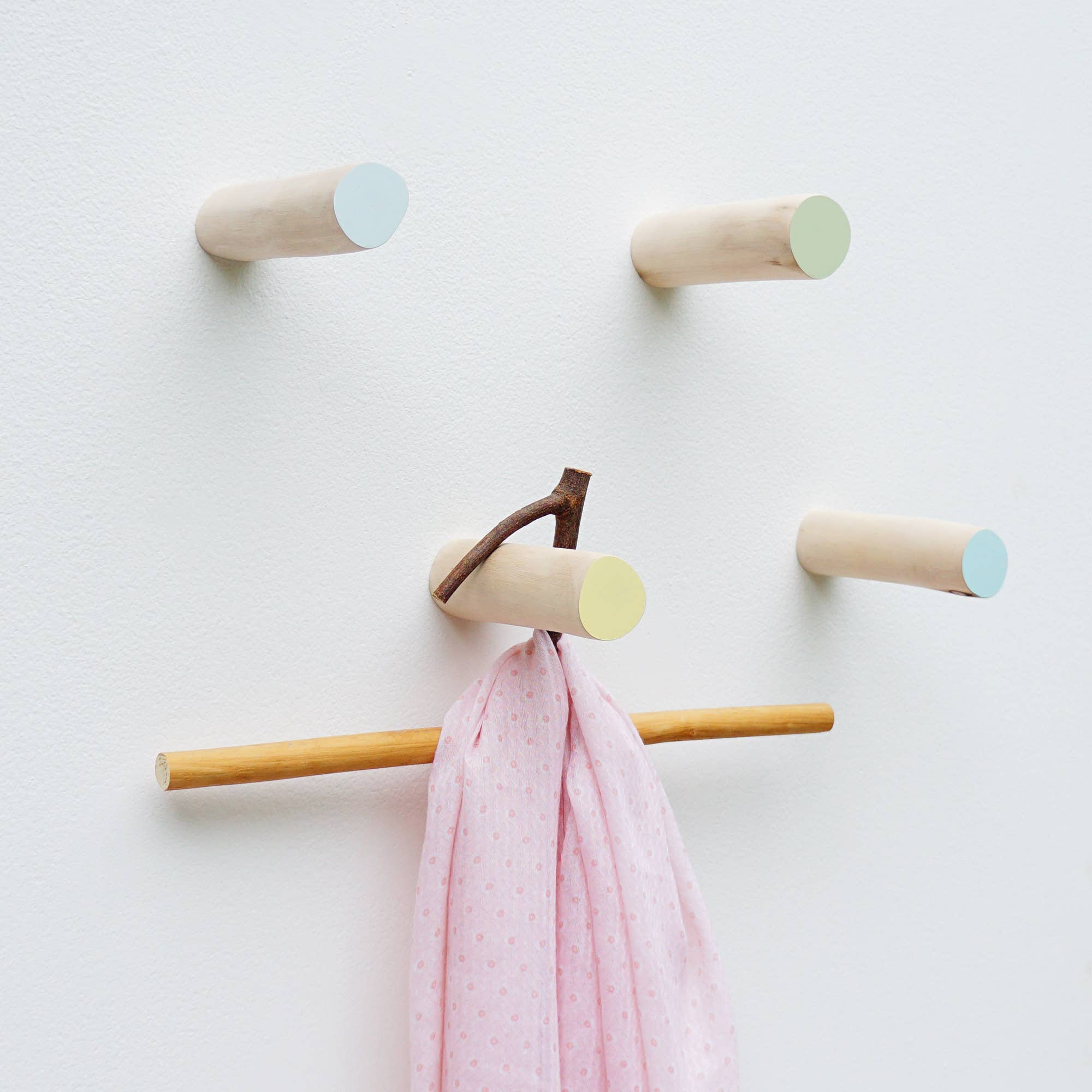 La Variété – wholesale Wall hook – CLASSIC LONG Wall Hanger (Inclined)0