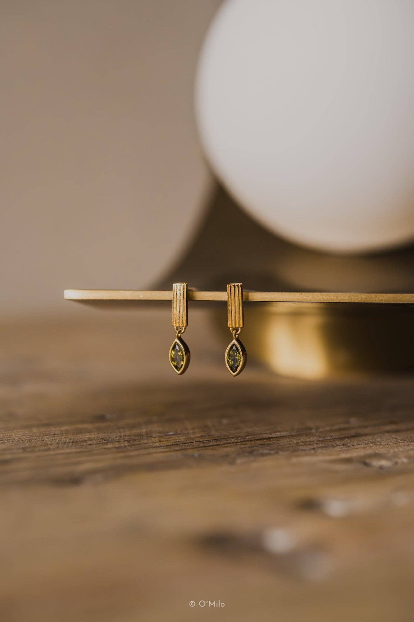 O'Milo - Wholesale Dangle Earrings - Ribbed Bar Peridot Drops. Leaf13