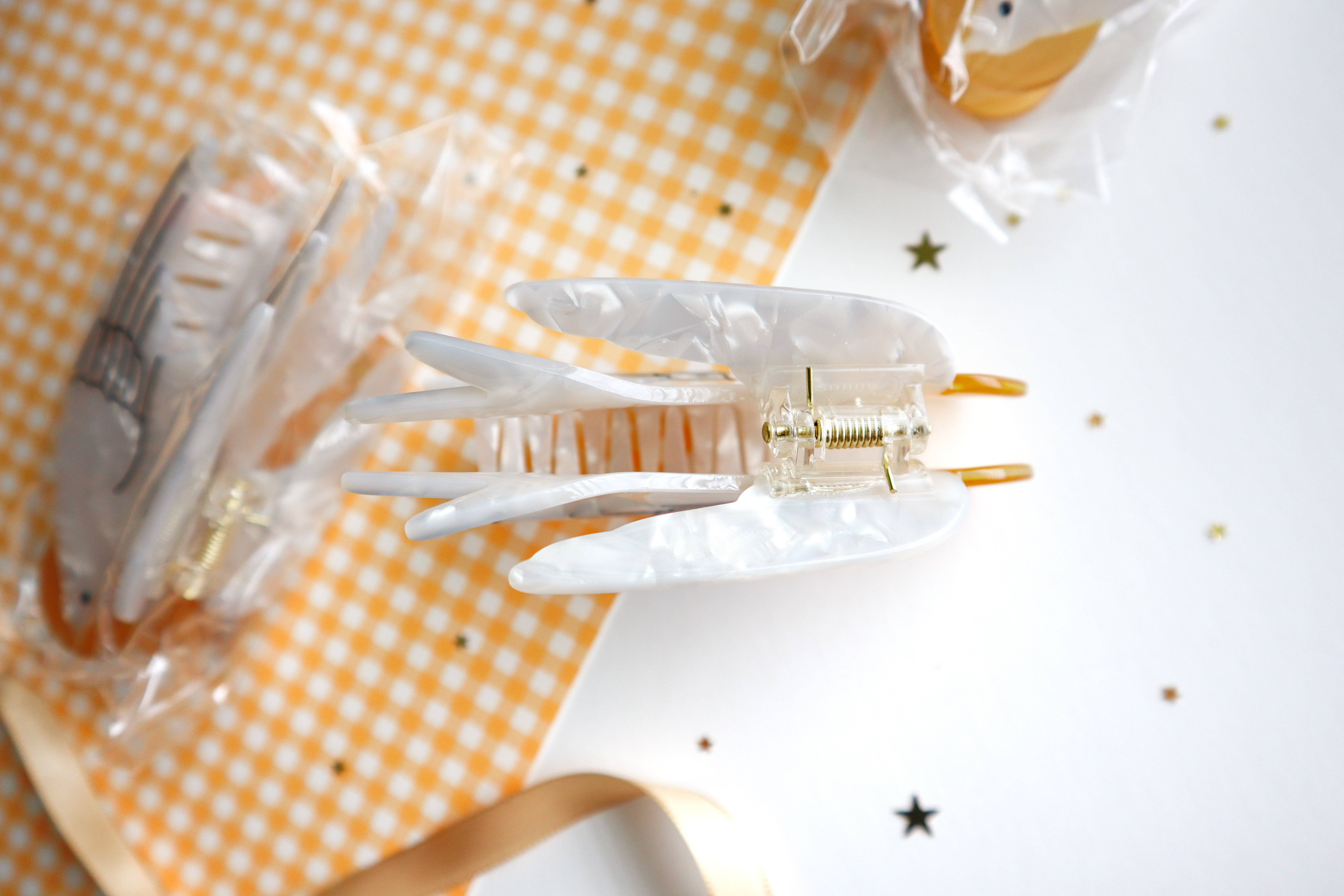 Peony&June Illustration - Vendita all'ingrosso Fermaglio per capelli - Donna - Fermaglio per capelli Spirito Santo1