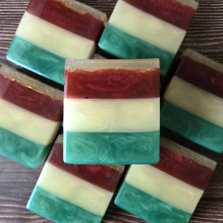 Pretty Soap Co. - Wholesale Bar Soap - Vintage Christmas Handcrafted Soap, Evergreen & Spice Scent4