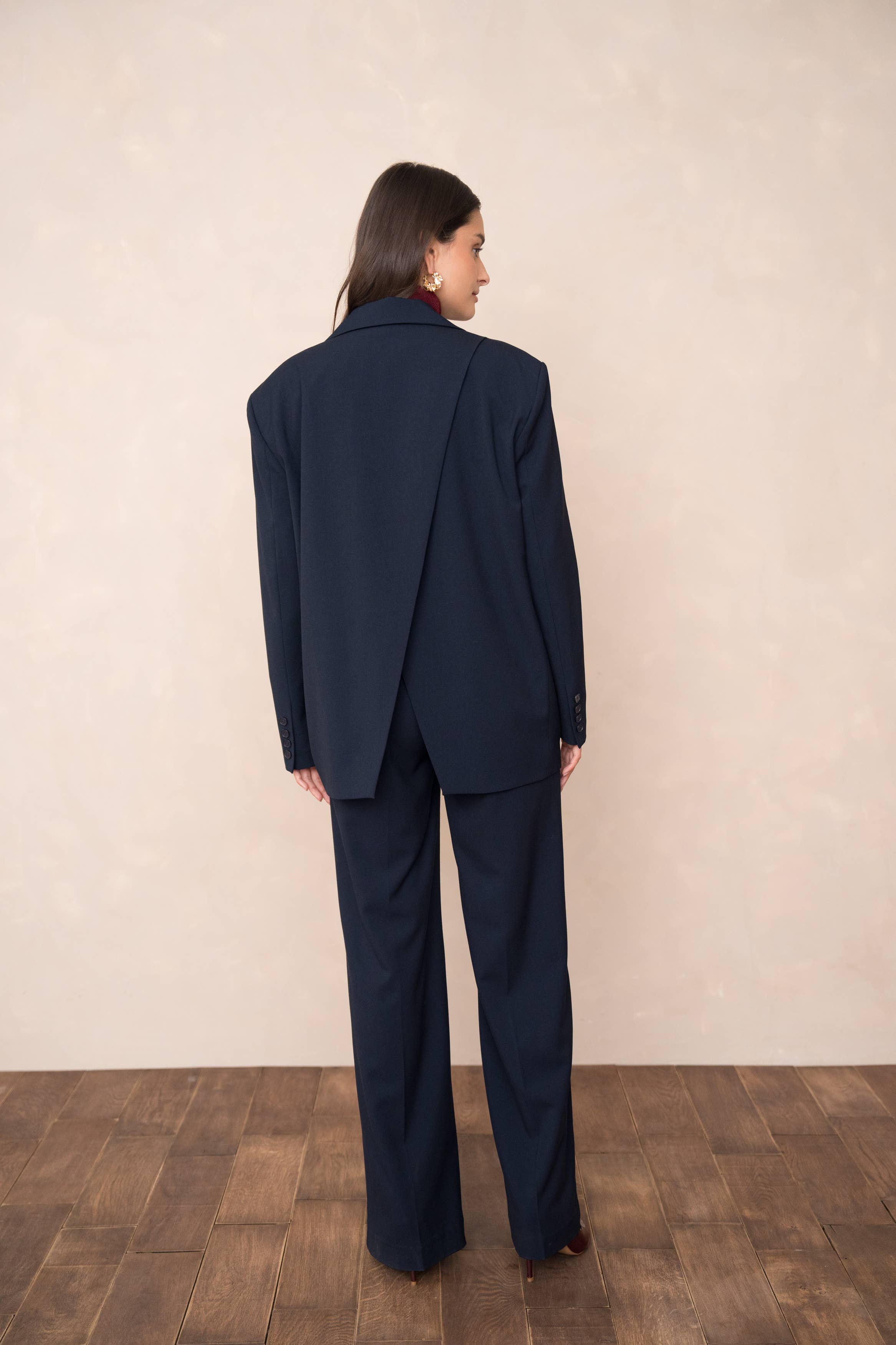 Attentif Paris - Wholesale Blazer - Women's - Oversized double-breasted jacket with back opening22