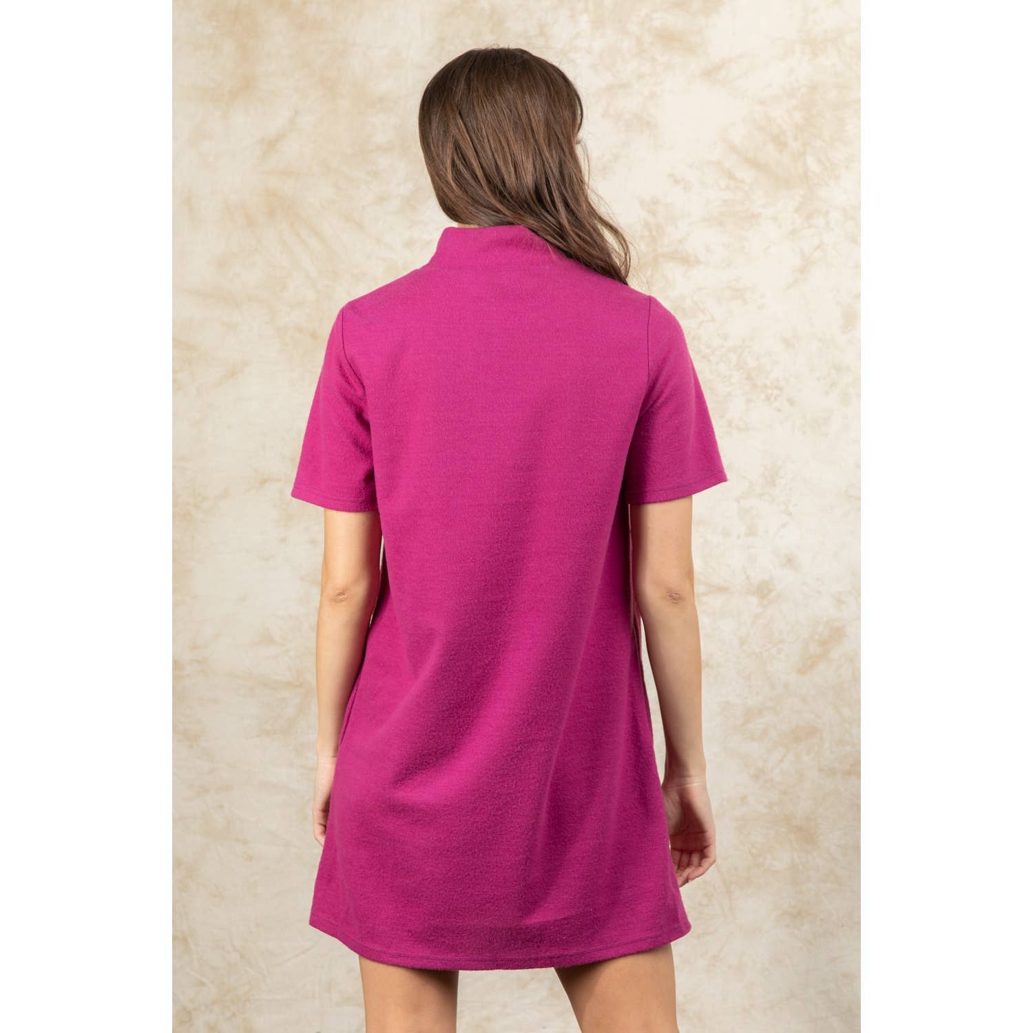 Apolline – Großhandel Kleid – Damen – Minikleid mit Stehkragen und Vordernaht5