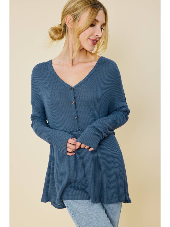 FSL Apparel - Vente Tunique – femme - ST6047 - HAUT PÉPLUM À MANCHES LONGUES ET COL HENLEY EN JERSEY GAUFRÉ