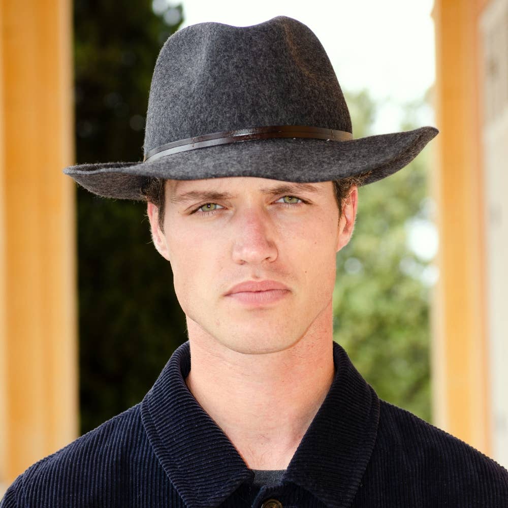 TRAVAUX EN COURS... – Großhandel Fedora-Hut – Damen – Filzhut mit Lederband und rohem Rand42