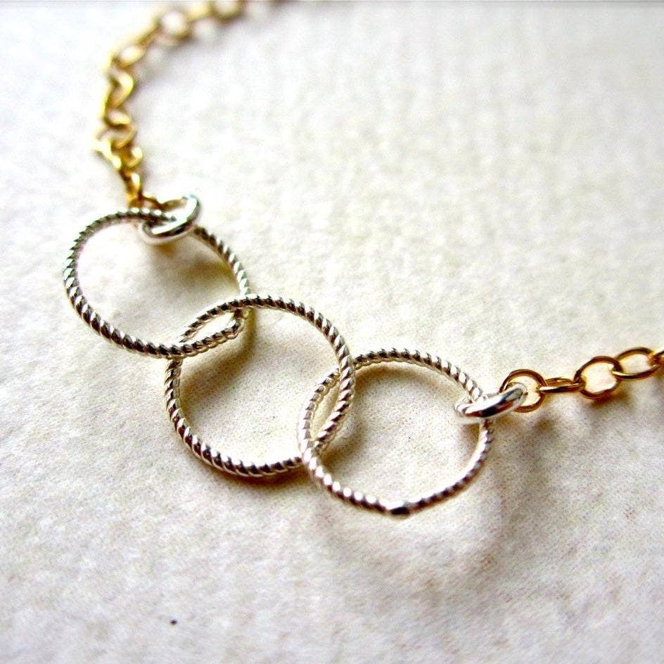 Foamy Wader – Engroshandel Halskæde med vedhæng – Trio halskæde - delikat forbundet tre cirkel søster halskæde7