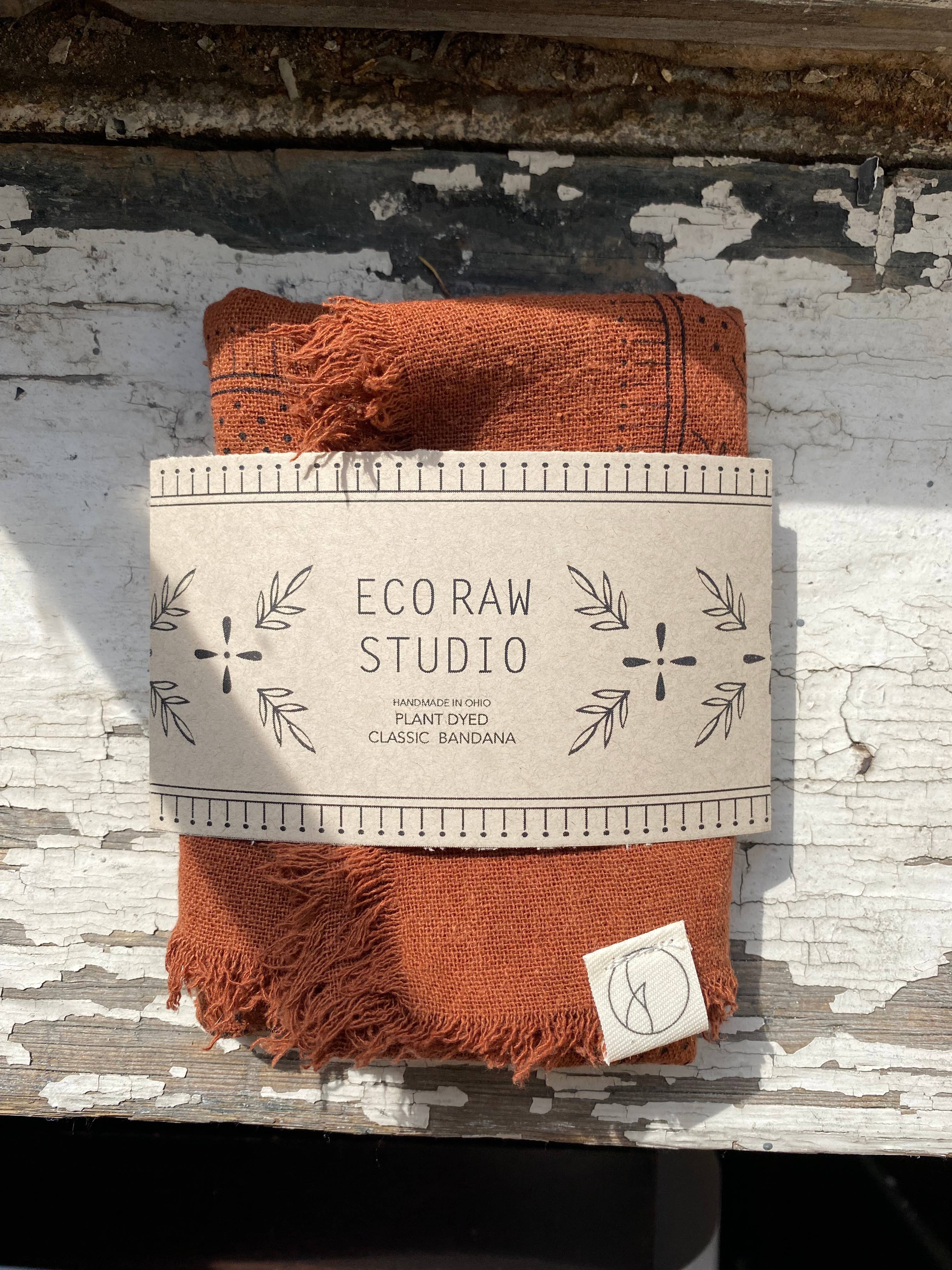 Eco Raw Studio - Wholesale Bandana - Dames - Terracotta Klassieke Print Natuurlijk Geverfde Bandana (zwart)7