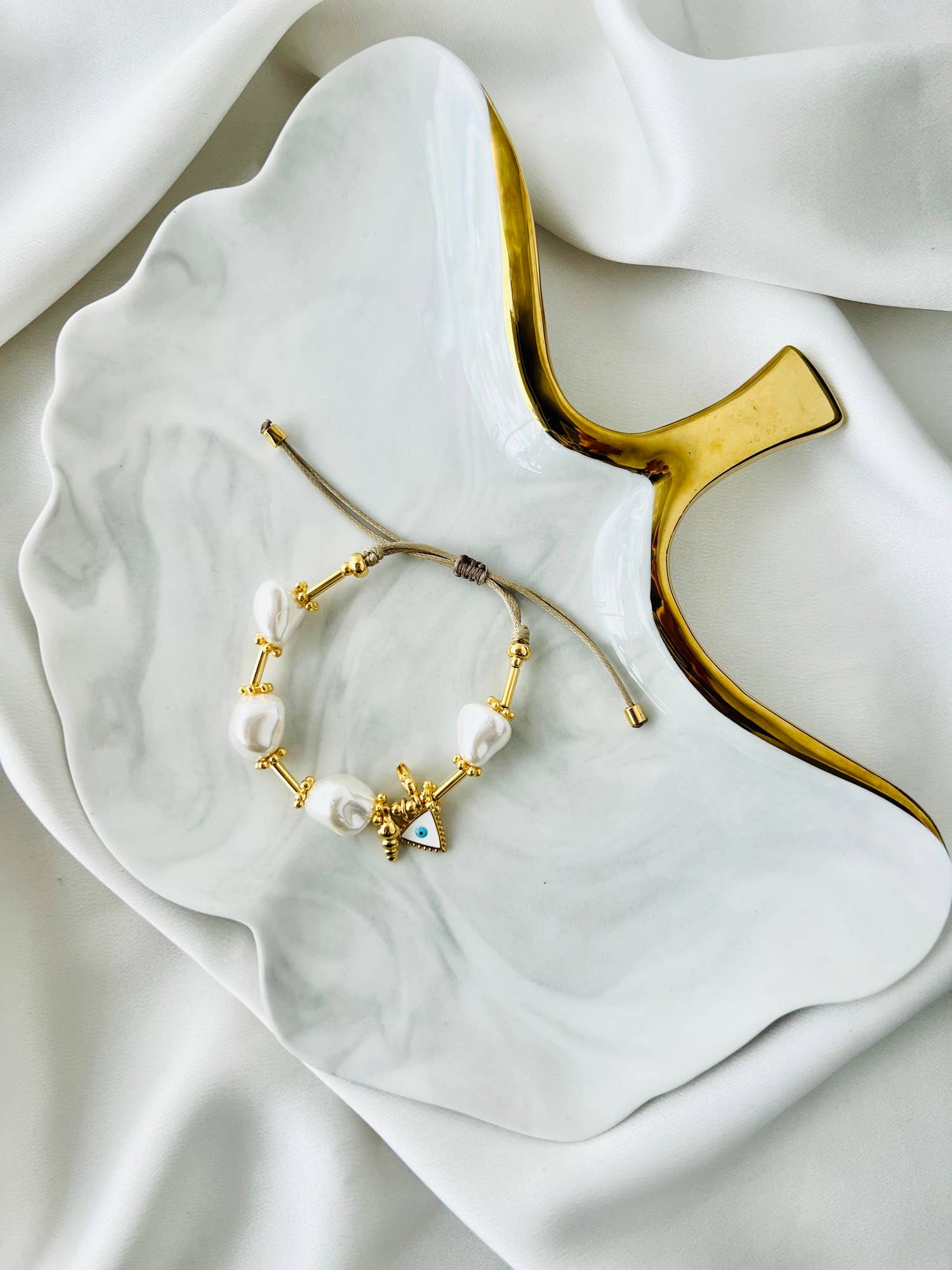 Goupi - Wholesale Beaded Bracelet - Scallop shell bracelets, pearl bracelet with eye2