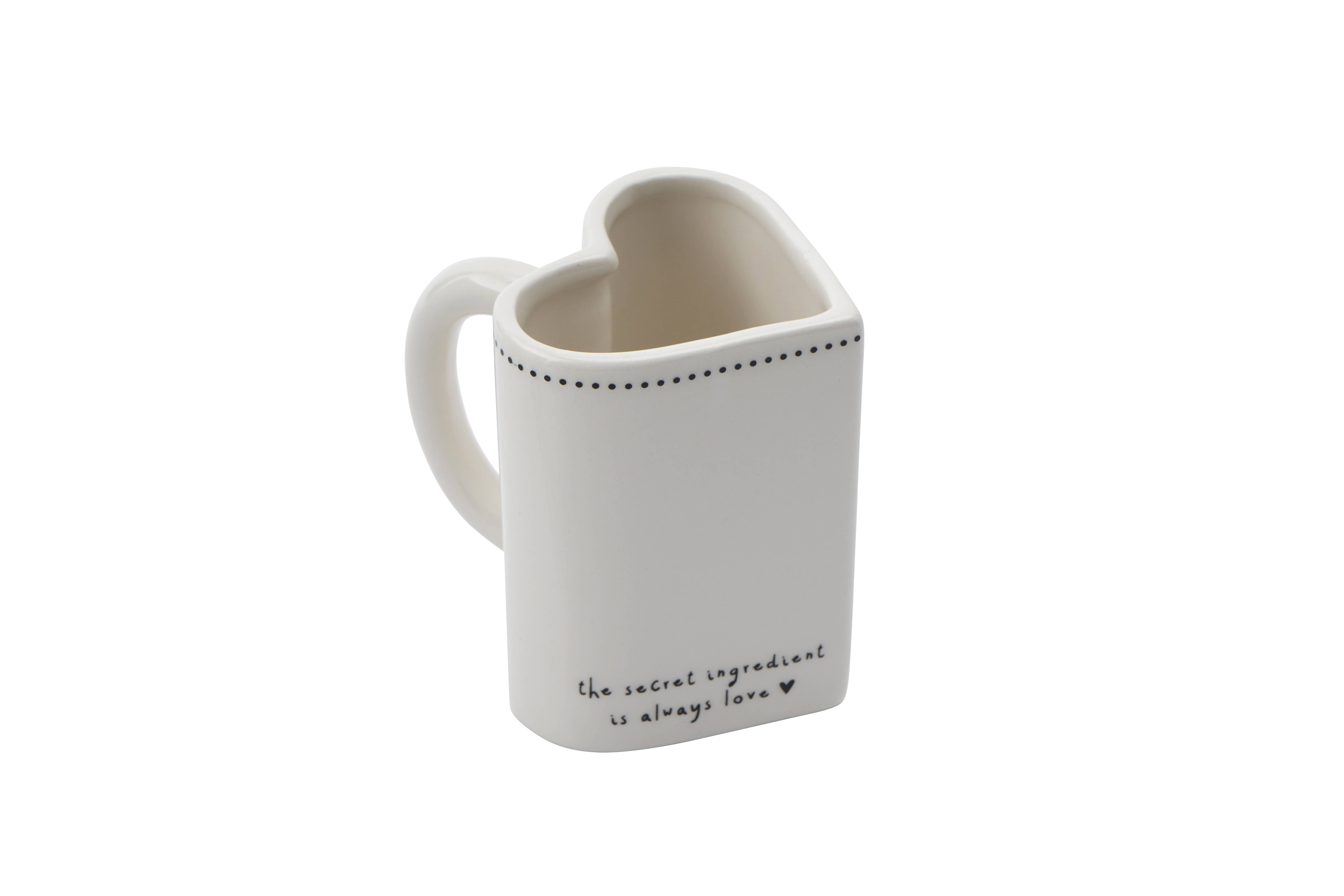 CGB Giftware – wholesale Jug – Send With Love Heart Shaped Jug In Gift Box1