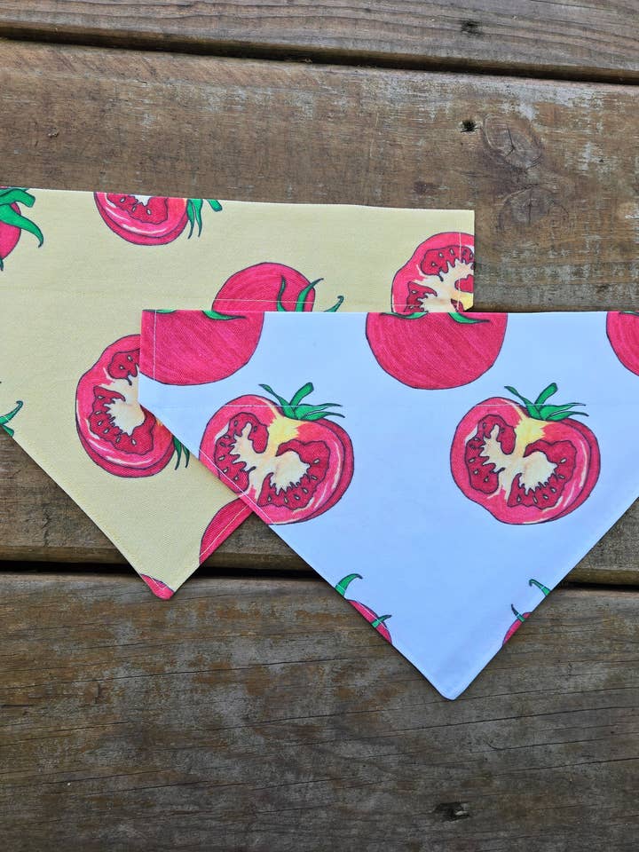 Tomato Dog Bandana voor wholesale door Maple Moon Designs