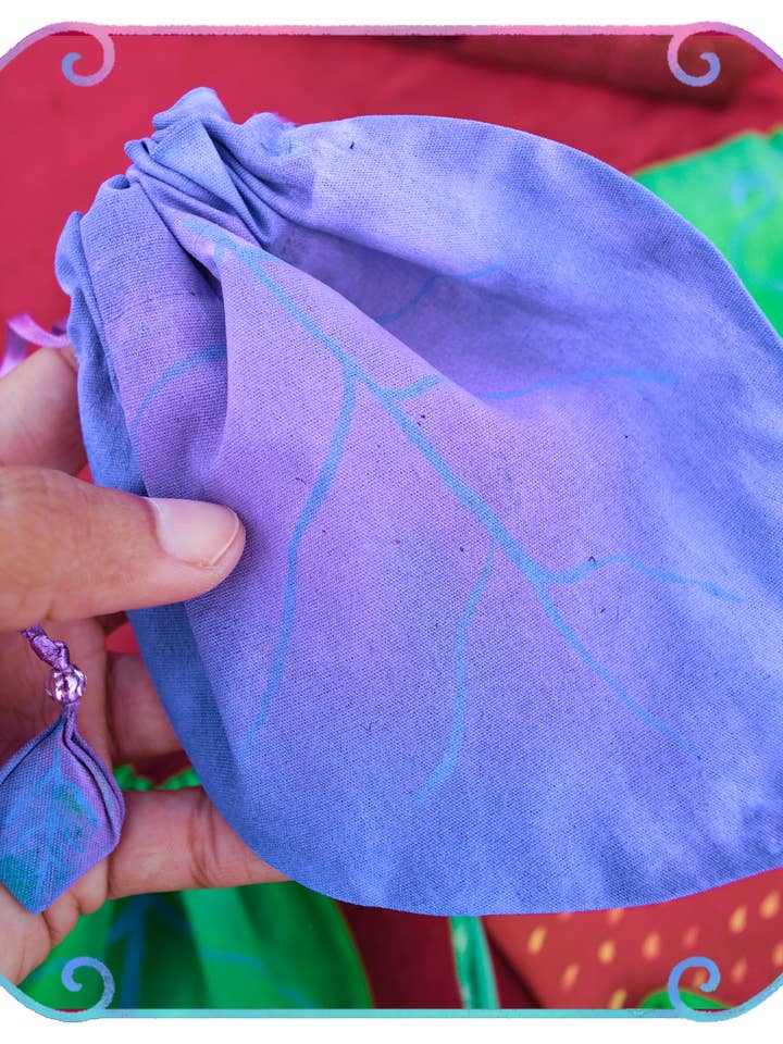 Leafling Satchels of the Verdant Realms ~ Leaf Style Drawstring Bags for wholesale by Yggdrasil Item Shop