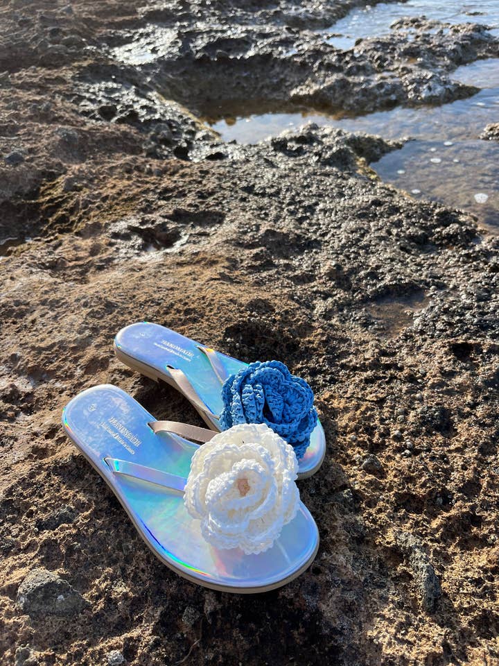 SIBYLLADELPHICA – wholesale Sandaler - Dam – Handgjorda mjuka flip-flop-sandaler med vävda blommor