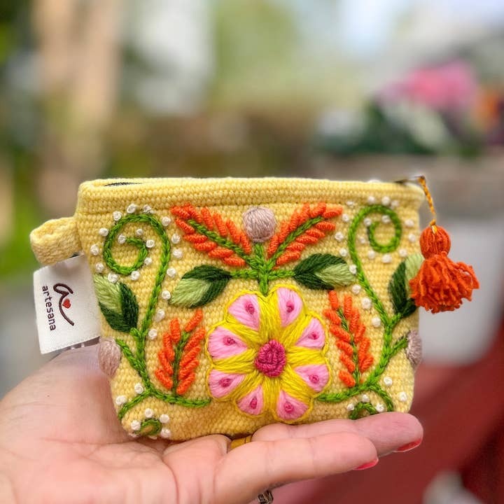 Artesana Love - Wholesale Pencil Case/Pouch - Daisy Embroidery Pouch1