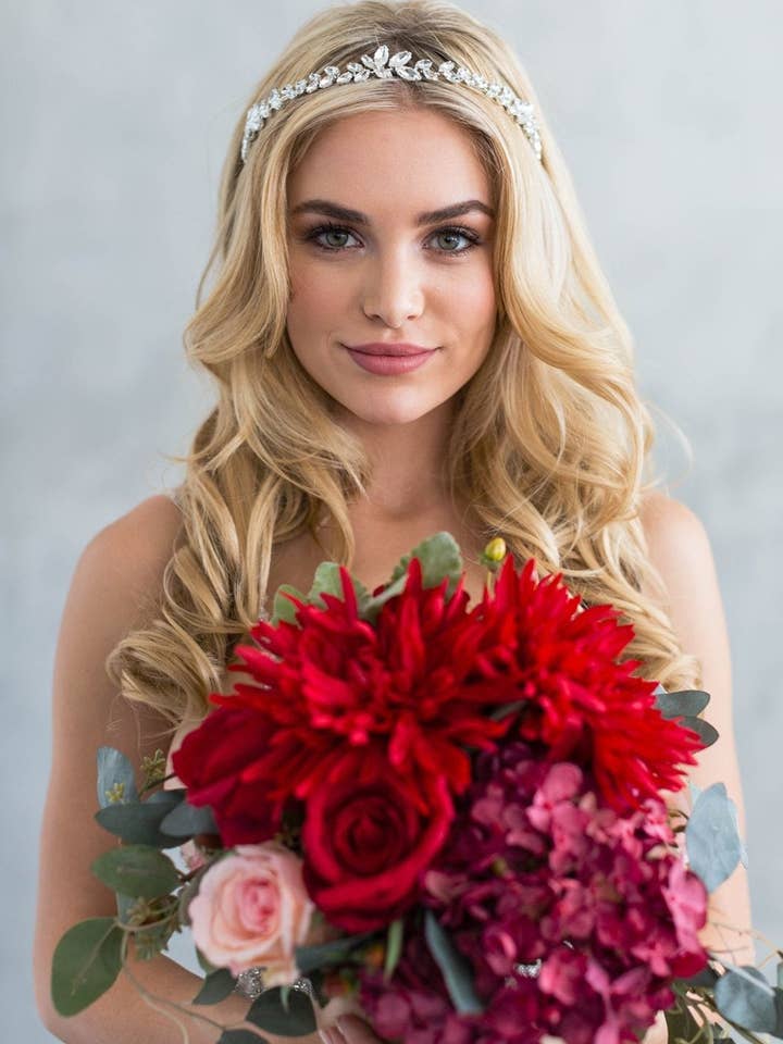 FASCIA GIGI per la vendita all'ingrosso da parte di Brides & Hairpins