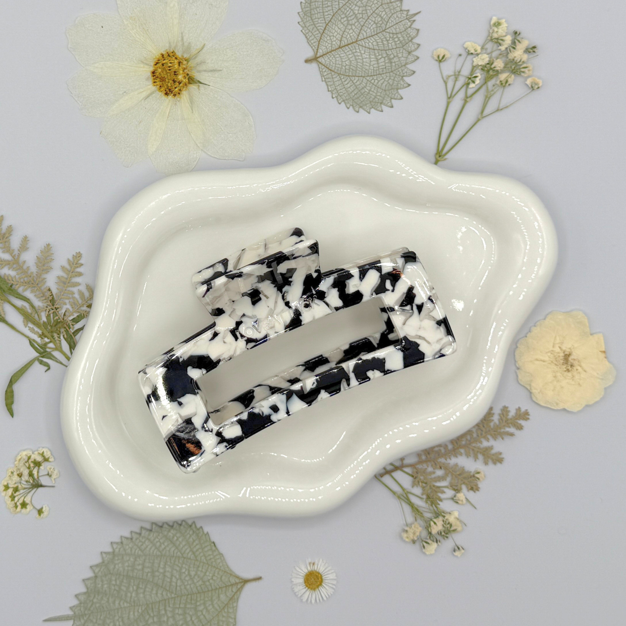 Love Attack - Wholesale Hair Clip - Women's - Aven Cellulose Acetate Hair Claw Clips31