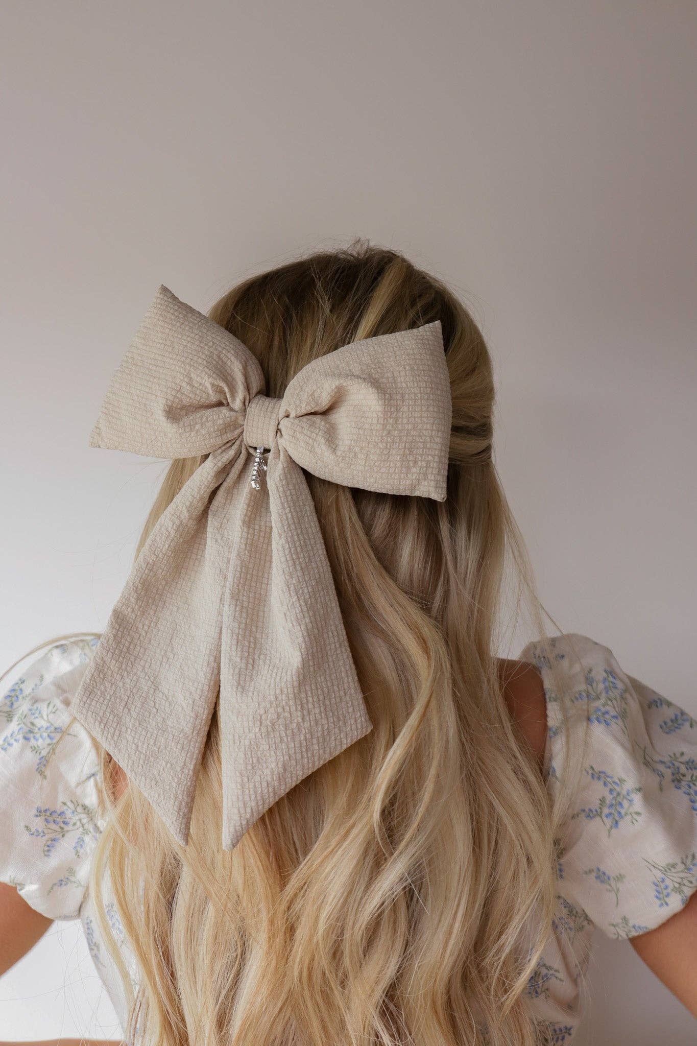 KAXI – Großhandel Haarschleife – Damen – BLOOM PUFFY SCHLEIFE