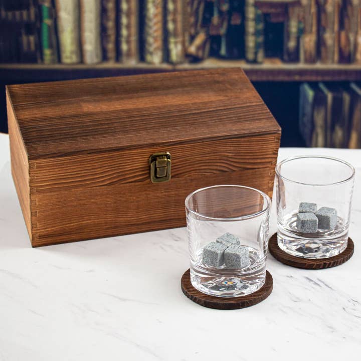 MB Brands Inc - Wholesale Cocktail/likeur glas - Kappa Alpha Theta op maat gegraveerde gepersonaliseerde whiskyglazen in houten geschenkdoos